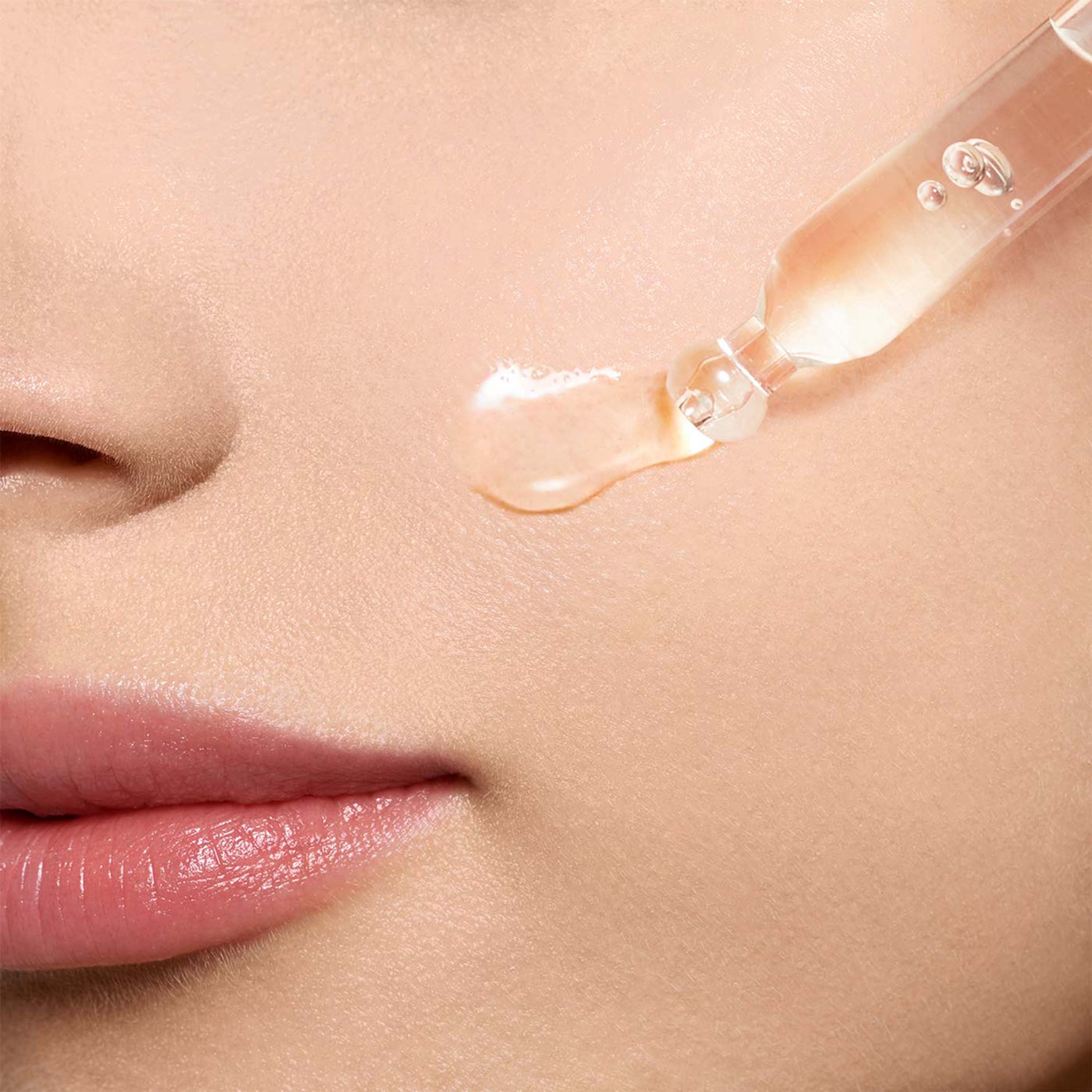 Clarins Cure Eclat Vitamin C Complex Beauty Flash Fresh Ampoule - Image 5