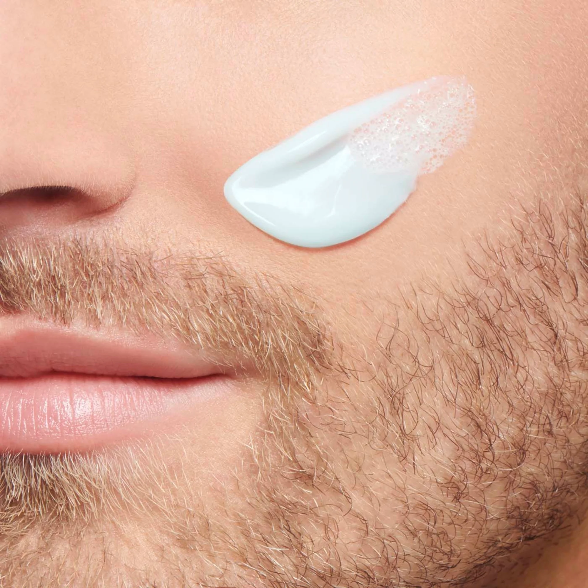 ClarinsMen Active Face Wash Gel - Image 3