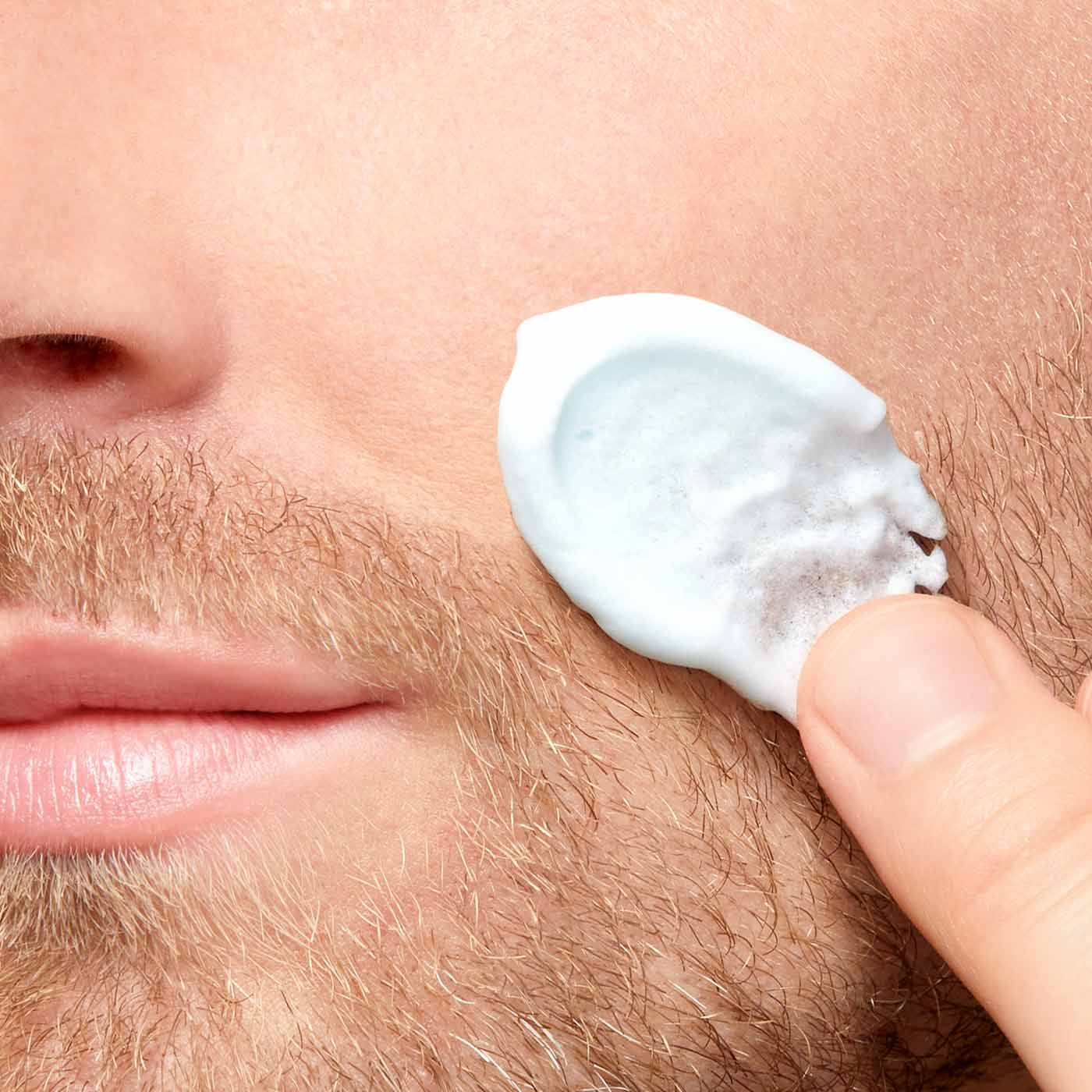 ClarinsMen Smooth Shave Foaming Gel - Image 5